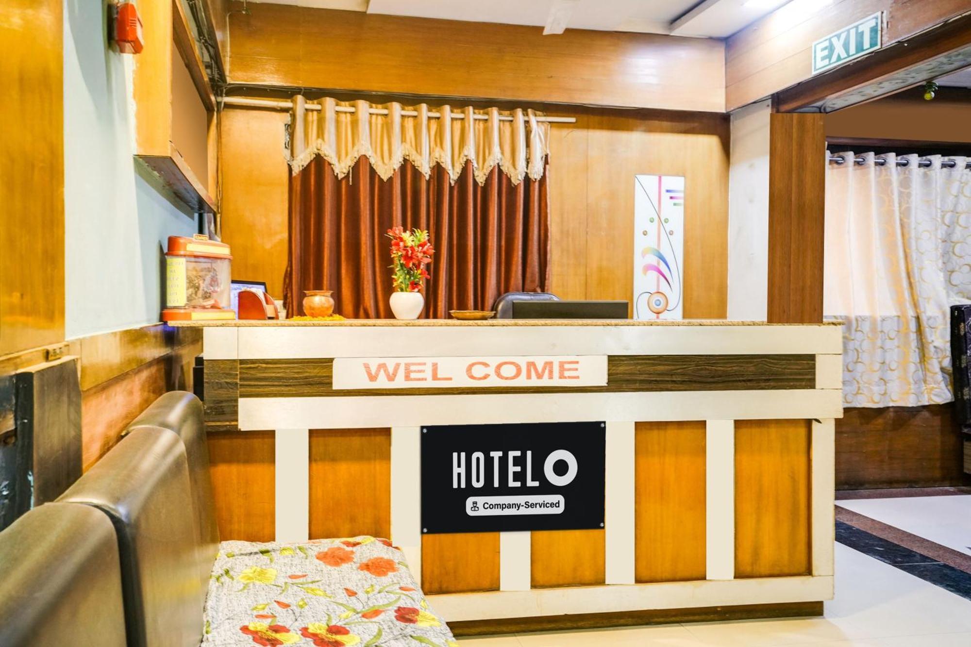 Hotel Neelkanth Palace Ahmedabad Exterior foto